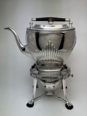 Zilver bouilloir, Bonebakker, Amsterdam, 1917, Haarlemsche Zilversmederij K.H.Schermerhorn, Haarlem