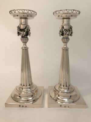 Set zilveren 18e eeuwse kandelaars, D.G.Raudner, Breslau, Duitsland, 1790-1799, antiek, Haarlemsche Zilversmederij K.H.Schermerhorn